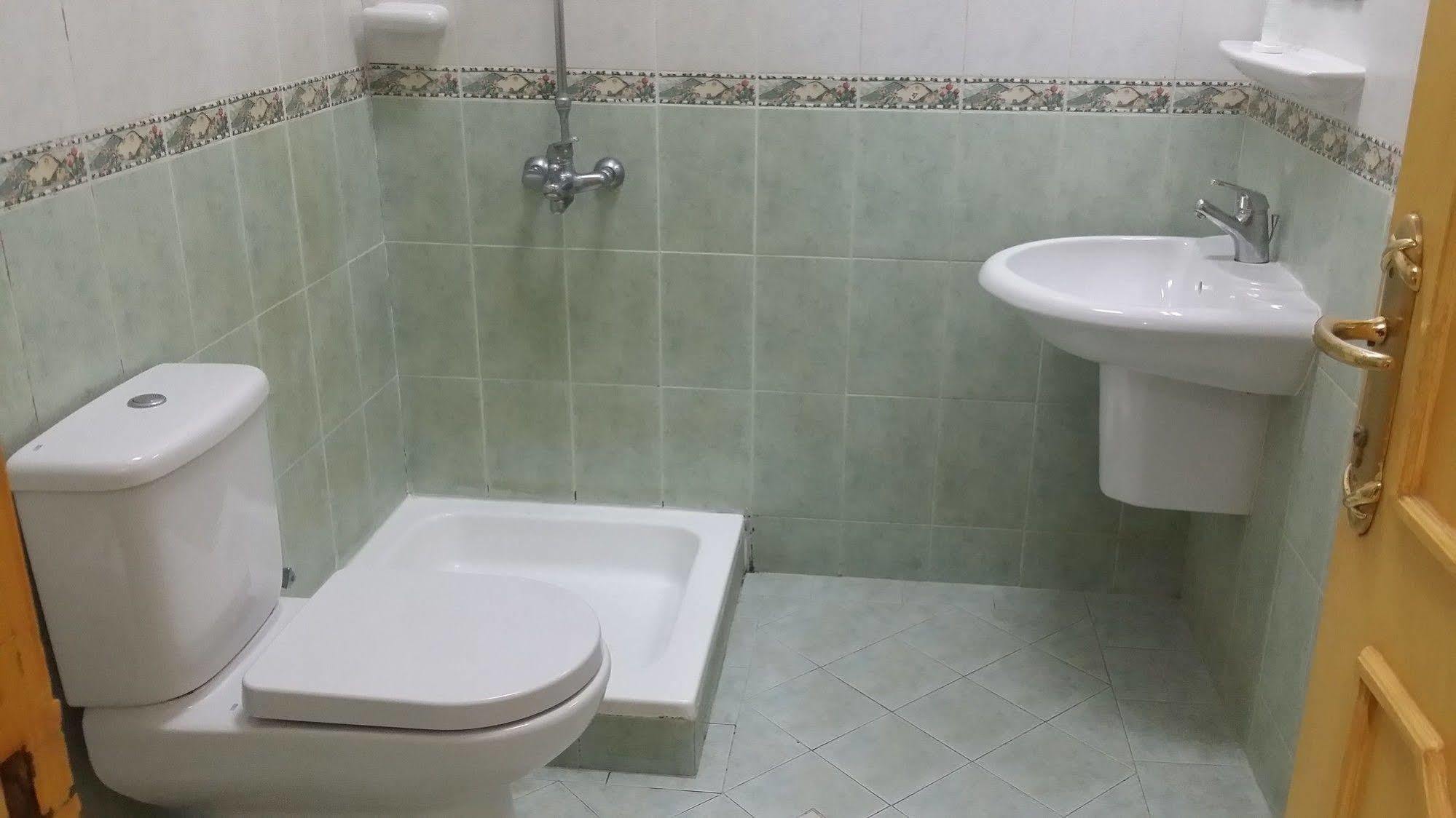 Savoy Inn Hotel Apartments *